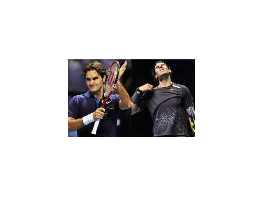 Cara y cruz. Federer llegó a semifinales de forma invicta. Nadal sufrió y se quedó fuera del Masters.