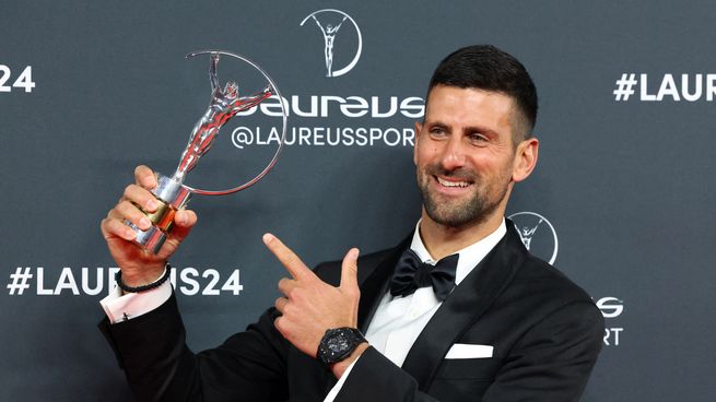 En un 2023 casi perfecto, Novak Djokovic se consagró en el Abierto de Australia, en Roland Garros y en el US Open y hoy tuvo su premio máximo: doblegó también a Lionel Messi y a Max Verstappen para ganar el Laureus a deportista del año.