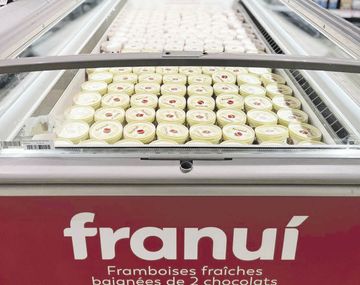 Hito. Franuí llegó hace muy poco a Suiza, nación cuna del chocolate.