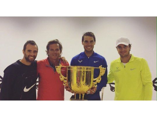 Nadal fue superior al australiano, tanto en el servicio (casi el 70% de las primeras bolas, y ningún break concedido) como en el resto (12 bolas de break procuradas).