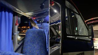 Un micro con hinchas de Boca fue atacado a piedrazos en Chile Un micro con hinchas de Boca fue atacado a piedrazos en Chile