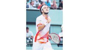 El puño cerrado de Mónaco para festejar una victoria muy cómoda ante Roddick. Ahora irá a la caza de otro ídolo local, Fish, N° 8 del mundo.