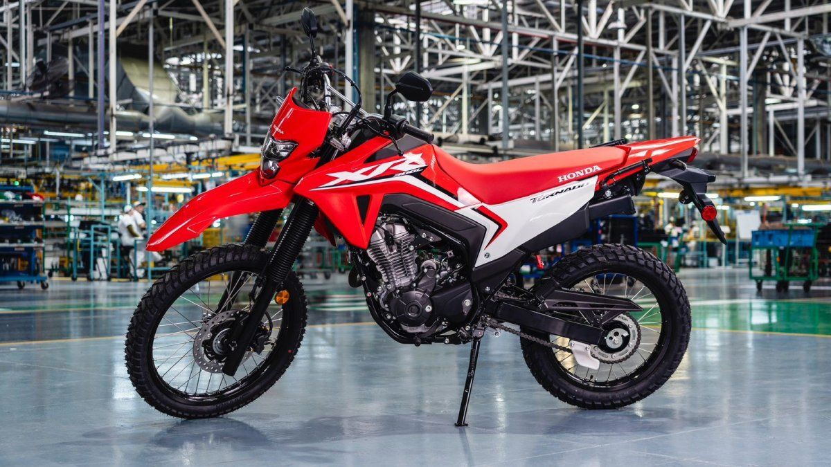 Honda presented the XR300L Tornado, the new generation of an emblem of the brand