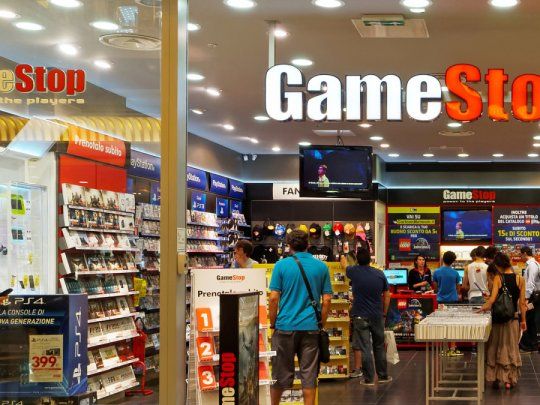 Regreso con furia de las acciones meme: GameStop voló 75% tras un tuit de misterioso trader.