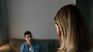 Las relaciones cercanas pueden despertar emociones contradictorias, incluso cuando existe el deseo de compartir la vida con otra persona.