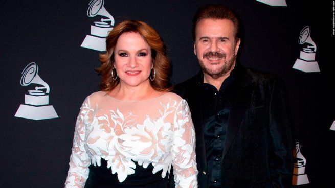 Lucia y Joaquín Galán postergaron su gira.