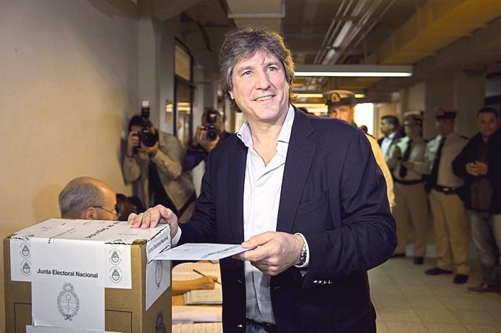 No fueron candidatos, pero jugaron mucho ayer. El vicepresidente, Amado Boudou, quien votó en la Capital Federal.