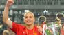 The millionaire footballer who earned 58 thousand euros per week and today declared bankruptcy The millionaire footballer who earned 58 thousand euros per week and today declared bankruptcy