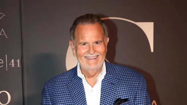 Raúl De Molina, distanciado con Pepe Aguilar.