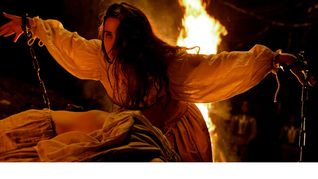 Ana, protagonista de la película Akelarre, disponible en Netflix.