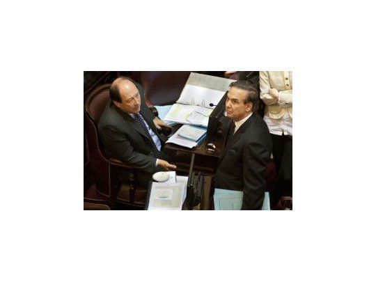 Los senadores Ernesto Sanz y Miguel Ángel Pichetto.