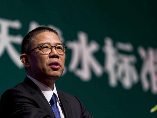 Según Forbes, Zhong Shanshan tiene un patrimonio de U$D54 billones en la actualidad.