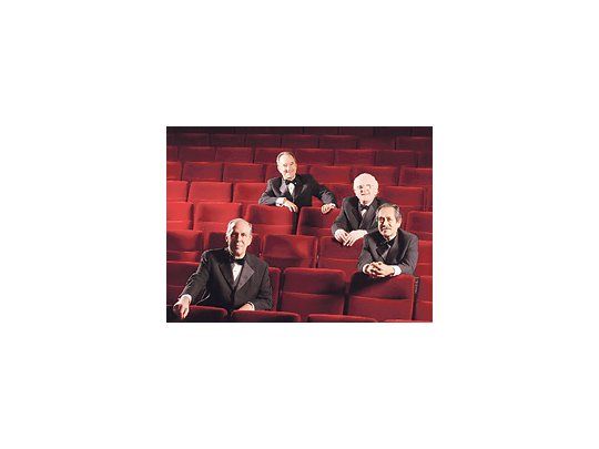 «Opus Cuatro» sigue festejando sus cuarenta años de canto con canciones nuevas y las de siempre, en el Maipo.
