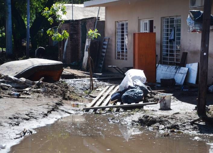 Córdoba: tras el temporal, siguen buscando a joven desaparecida (foto 1)