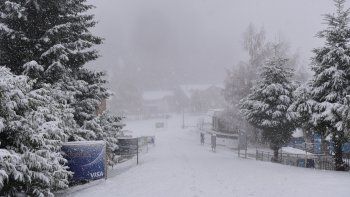 Llegó la nieve a Bariloche y otras zonas cordilleranas