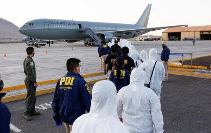 Una errónea acusación sobre deportaciones desata un escándalo político en Chile