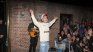 Robbie Williams y un show improvisado en las calles de Buenos Aires.