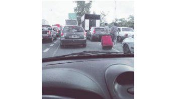 Los principales accesos a la capital estuvieron colapsados durante la mañana y parte del mediodía por diferentes piquetes.