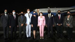 Nancy Pelosi durante su arribo a Taiwán.&nbsp;
