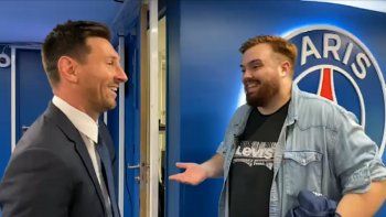 mira el mano a mano de ibai llanos con messi en el estadio del psg