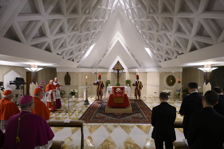 La Santa Sede compartió las imágenes del féretro del argentino. La Santa Sede compartió las imágenes del féretro del argentino.