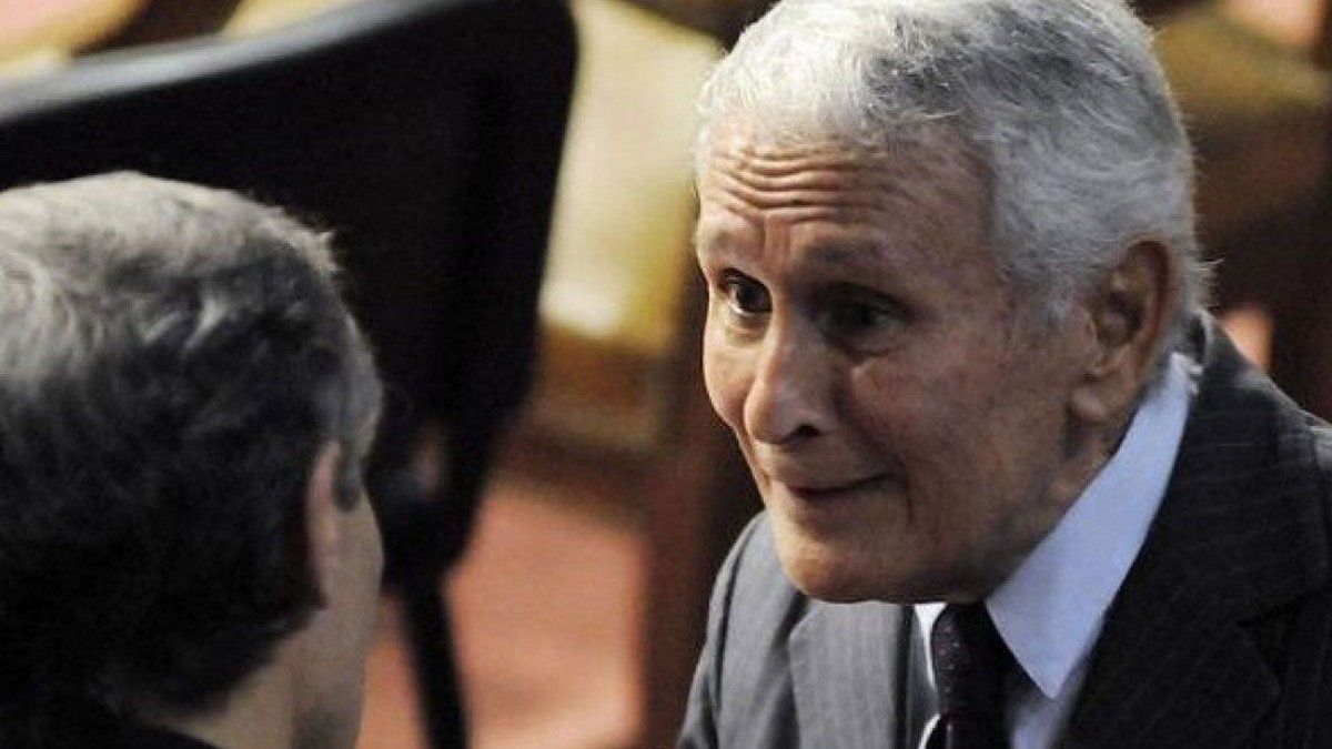 Murió el genocida Etchecolatz: qué dijeron los representantes de los DDHH