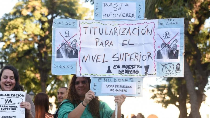 Los docentes de Catamarca sumaron la adhesión de otros gremios estatales en la última marcha. 