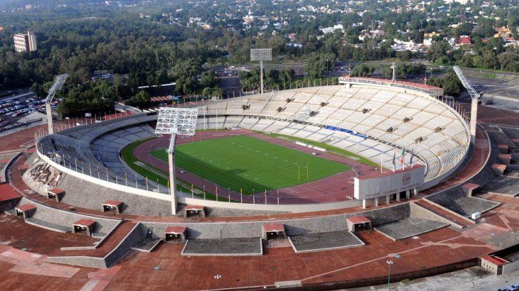 Cuatro equipos jugando de viernes a lunes, más el agregado de las lluvias hace que las alarmas rojas se enciendan en el CU, por lo que Cruz Azul debría buscar un nuevo inmueble para 2026.