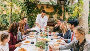 Algunas personas se cansan rápido de las reuniones sociales y la psicología tiene una explicación. Algunas personas se cansan rápido de las reuniones sociales y la psicología tiene una explicación.