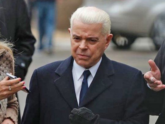 Oyarbide internado por neumonía bileteral derivada del Covid-19.