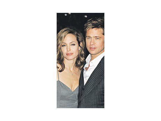 Brad Pitt y Angelina Joliefueron parte de los variosfamosos de Hollywood quellegaron a Venecia.