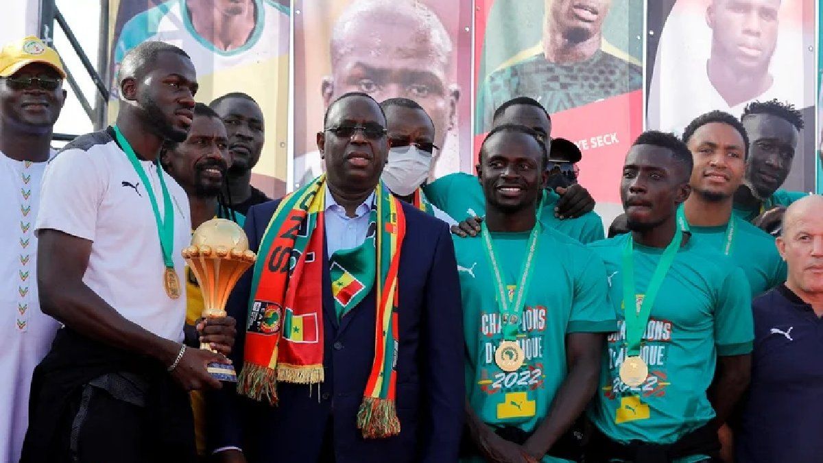 After becoming champions, the Senegalese players received money and land from their Government After becoming champions, the Senegalese players received money and land from their Government