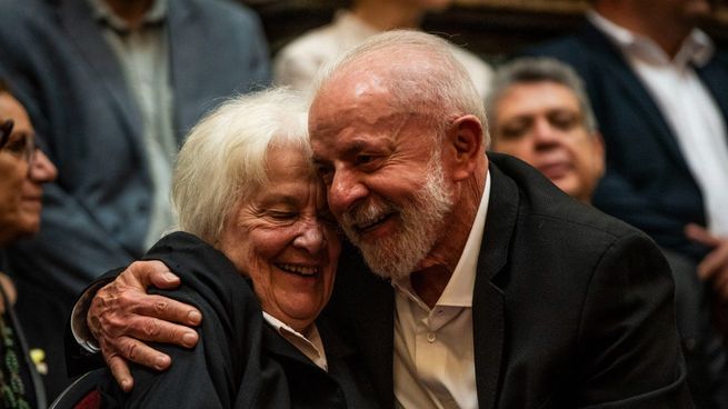Lula expresó su admiración por su amigo Pepe Mujica y acompañó a Lucía Topolansky.