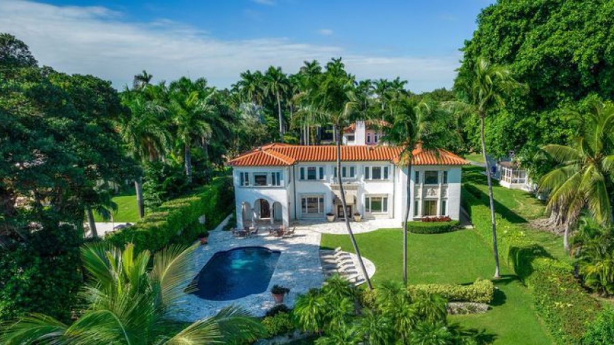 Who is Gunther VI, the dog who inherited a fortune of 440 million euros and has now sold his mansion in Miami
