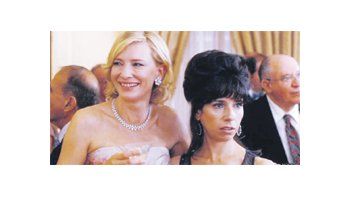 “Blue Jasmine” marca el excelente regreso de Woody Allen a la comedia dramática y el retrato de mujeres en crisis, esta vez a lo Tennessee Williams, con una Cate Blanchett directo al Oscar.