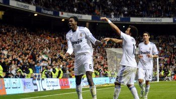 Adebayor, de pasado por Real Madrid y el fútbol inglés, estuvo en la órbita de Boca pero jugará la Copa Libertadores de América para Olimpia de Paraguay.