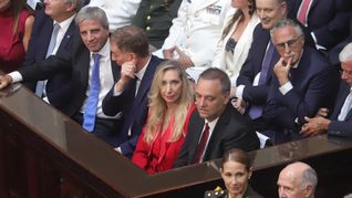 El jefe de Gabinete, Manuel Adorni, brindó detalles sobre el paquete de reformas del Ejecutivo. El jefe de Gabinete, Manuel Adorni, brindó detalles sobre el paquete de reformas del Ejecutivo.