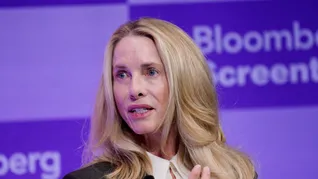Laurene Powell Jobs tomó decisiones que cambiaron la composición de su patrimonio. Laurene Powell Jobs tomó decisiones que cambiaron la composición de su patrimonio.