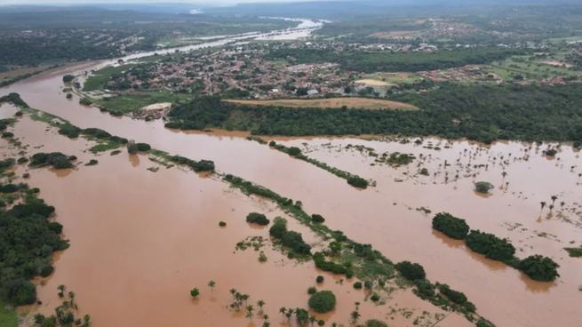 El riesgo en la cosecha de arroz en Brasil impulsa los precios del grano que también exporta Uruguay.
