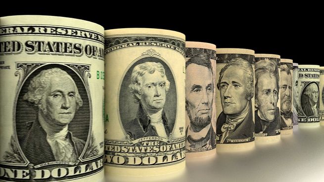 El dólar solidaria se acerca a los $240 en agencias y bancos