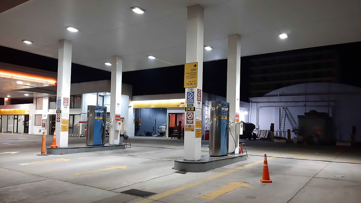 Sin gas en las estaciones de servicio. Miles de vehículos a GNC -como taxis, remises y fletes- dependen de su operatividad para trabajar a diario. Sin gas en las estaciones de servicio. Miles de vehículos a GNC -como taxis, remises y fletes- dependen de su operatividad para trabajar a diario.