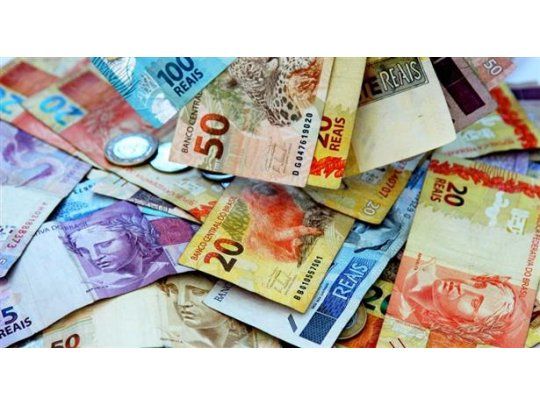 El real se depreció 1,1% a 3,283 por dólar