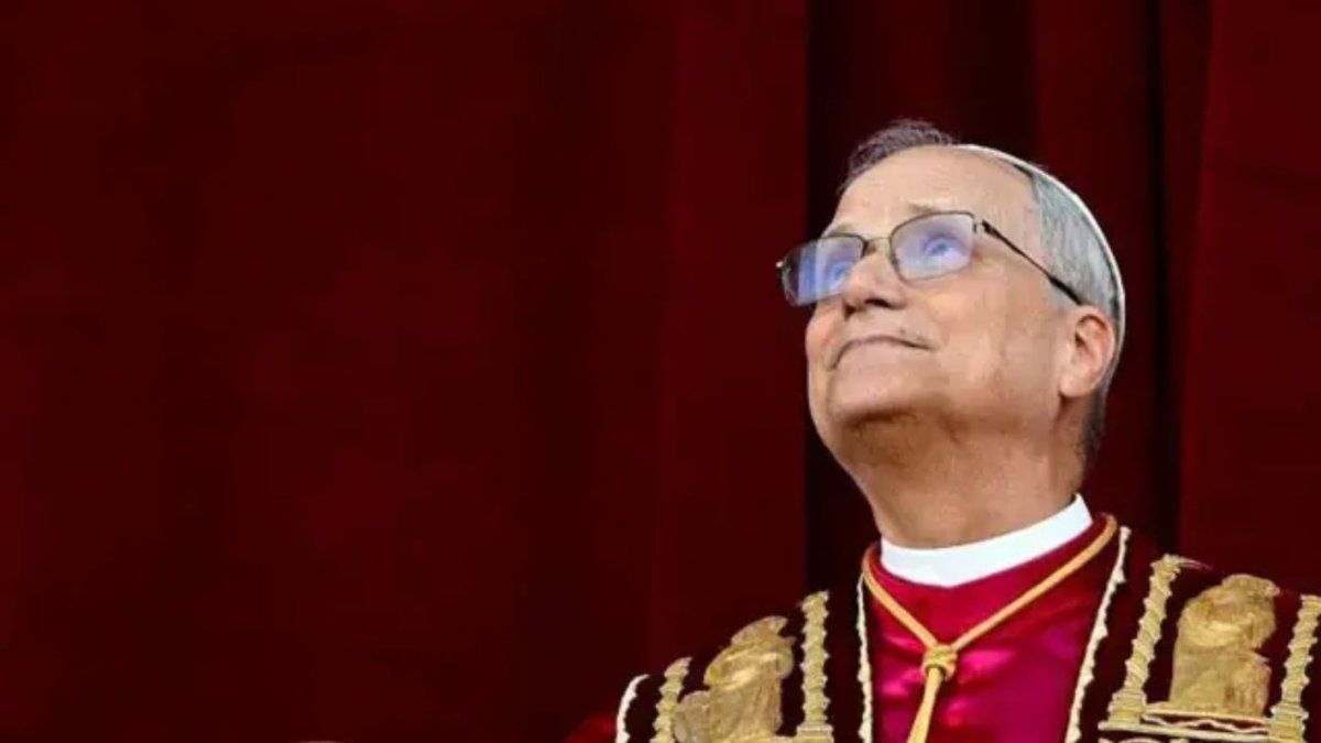 La era León XIV en redes sociales: publicó el primer mensaje oficial en Instagram