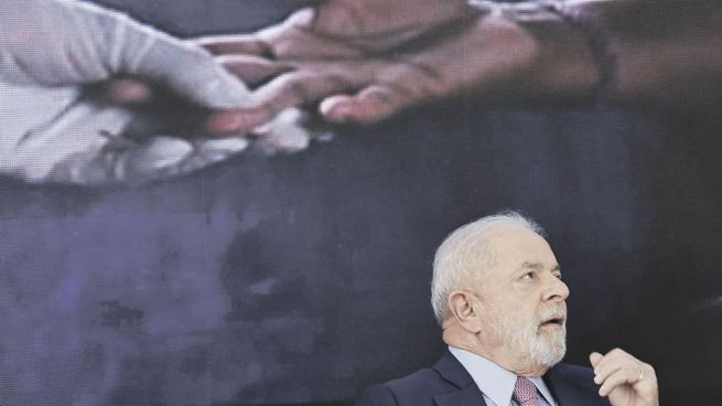 MANO EXTENDIDA. Luiz Inácio Lula da Silva ha ido lejos en su enfrentamiento con las potencias occidentales y evalúa que llegó el momento de distender esas relaciones.