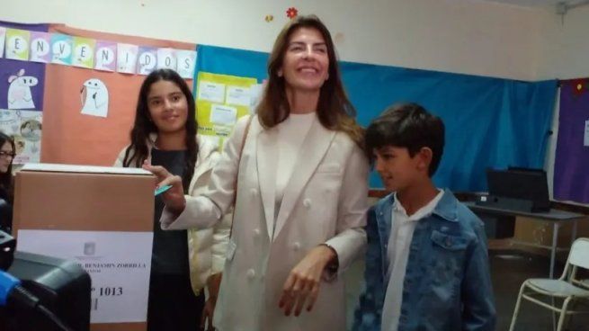 voto bettina romero salta elecciones 2023.jpeg