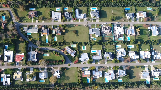 Vista aérea de La Codorniz, uno de los barrios que son parte de la expansión de esta zona del norte del Gran Buenos Aires que intengra el mercado inmobiliario suburbano