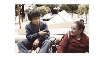 Con buen ojo, Hermes Paralluelo retrata las rutinas, charlas y preocupaciones de unos niños carreros de Córdoba en el documental «Yatasto».