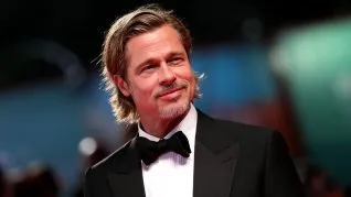 Brad Pitt suma una nueva propiedad a su amplio repertorio inmobiliario. Brad Pitt suma una nueva propiedad a su amplio repertorio inmobiliario.