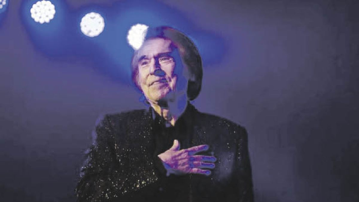 Raphael, like Jagger, filled the Luna and united several generations
