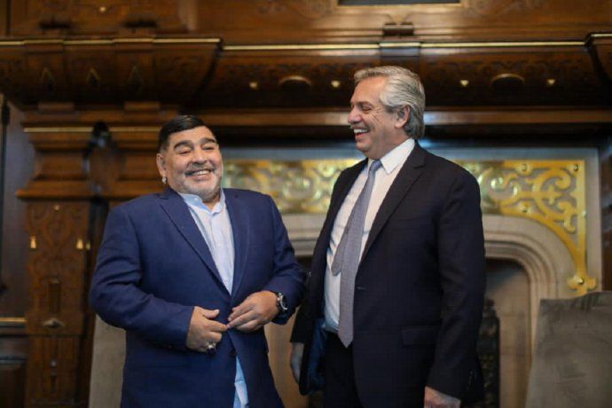 El día que Maradona visitó a Alberto Fernández en Casa Rosada.